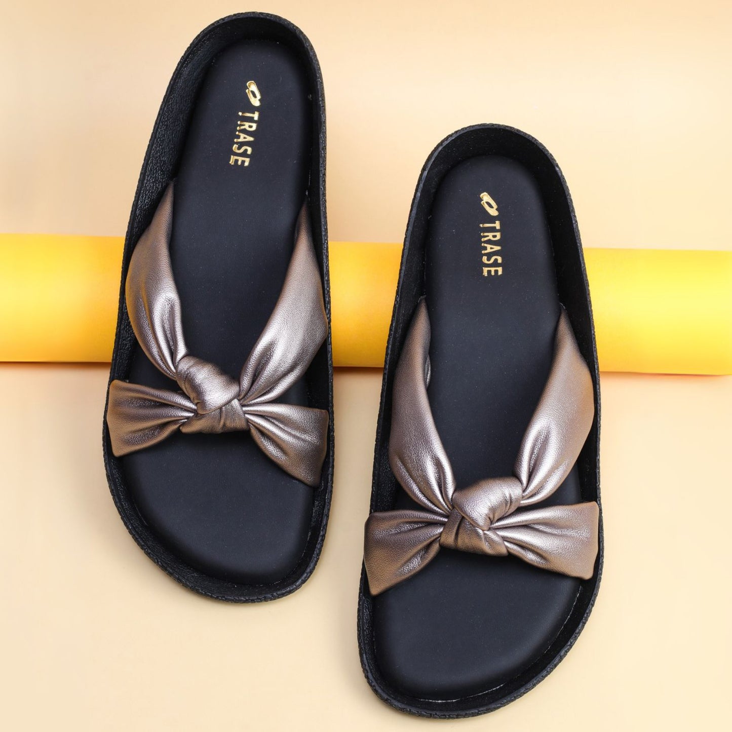 Women’s Knot Slip-On Sandals
