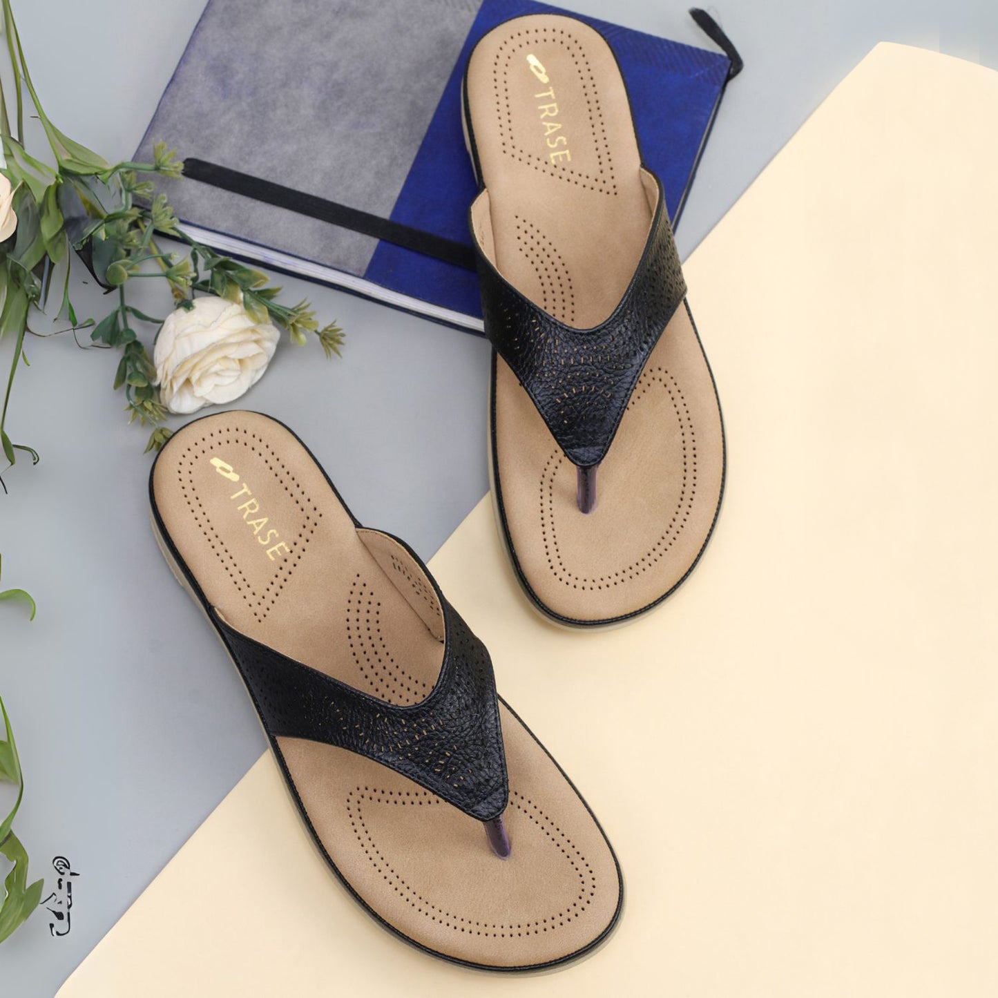 Stylish Women Flat Slippers